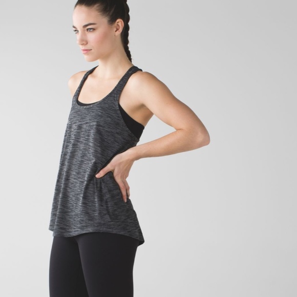 Lululemon Salute the Sun Tank - Color: Heathered Black, Size: 6 - Picture 3 of 12